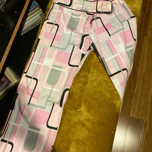 Capris - Picture 2 of 3